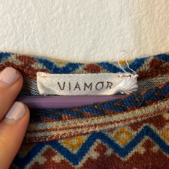 Soft Women’s Shirt - Picture 4 of 4